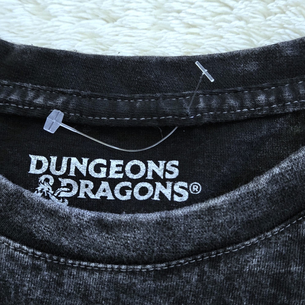 MAD😡 Engine Global LLC Dungeons🏰⛓️ & Dragons🐉 Graphic Tee👕 - NWOT - Picture 7 of 13